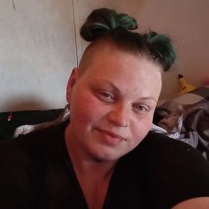 Meet your Posher, Chanel